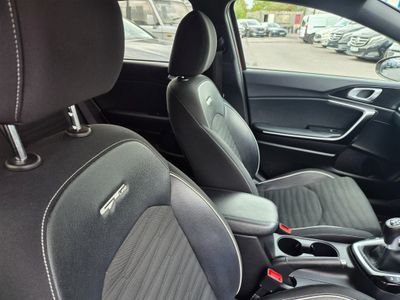 2022 Kia Ceed