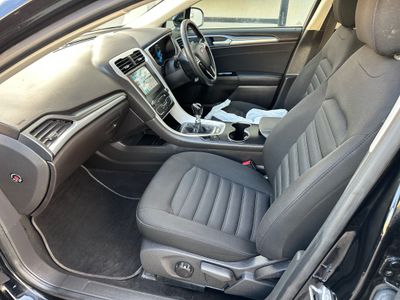 2017 Ford Mondeo