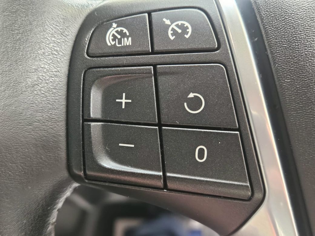2016 Volvo V40