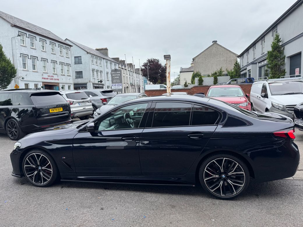 2023 BMW 520
