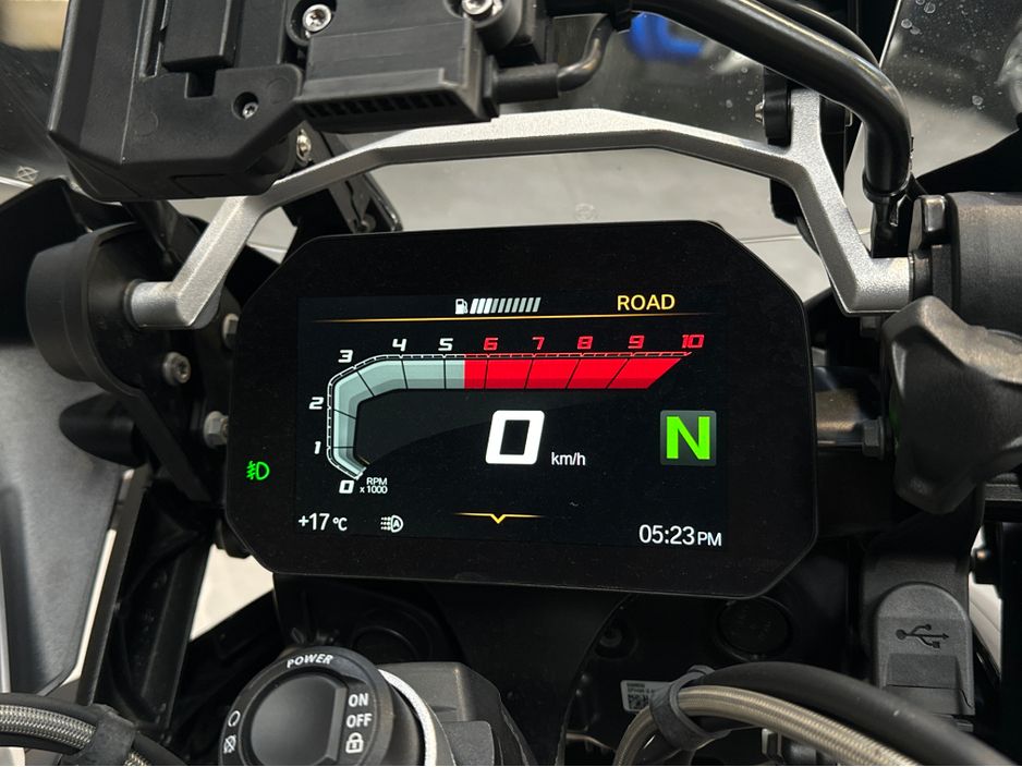2022 BMW R1250