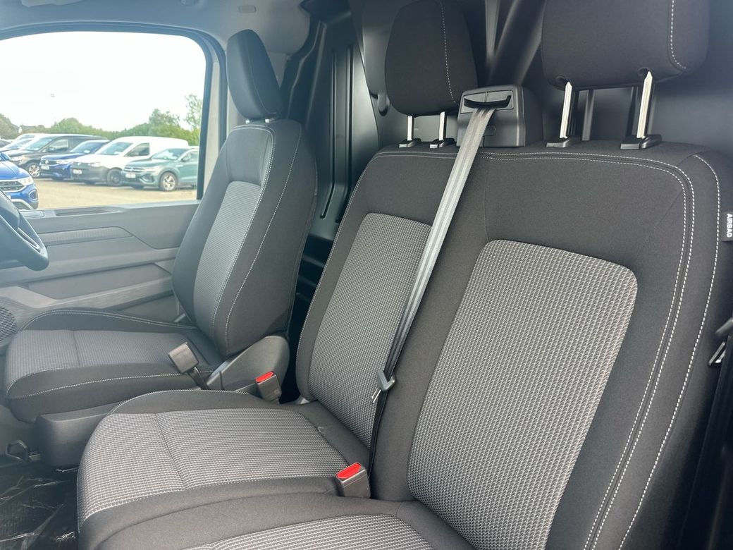 2025 Volkswagen Transporter