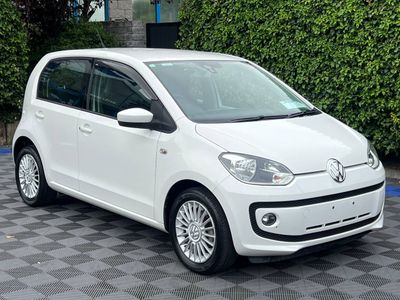 2016 Volkswagen up!