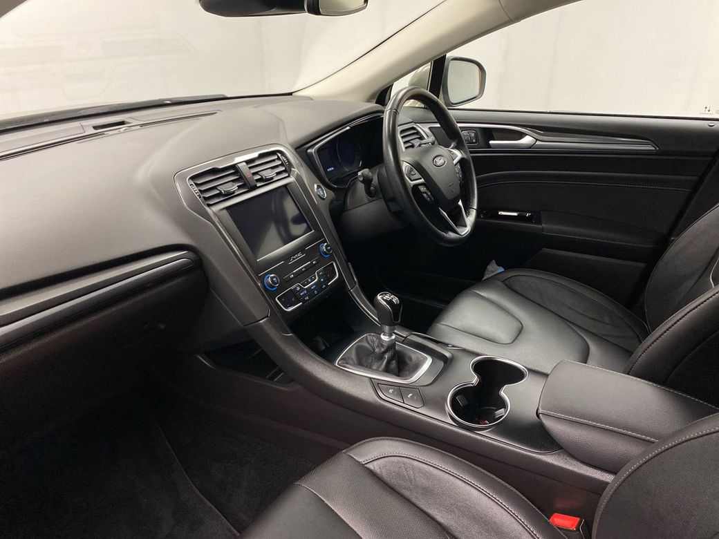 2020 Ford Mondeo