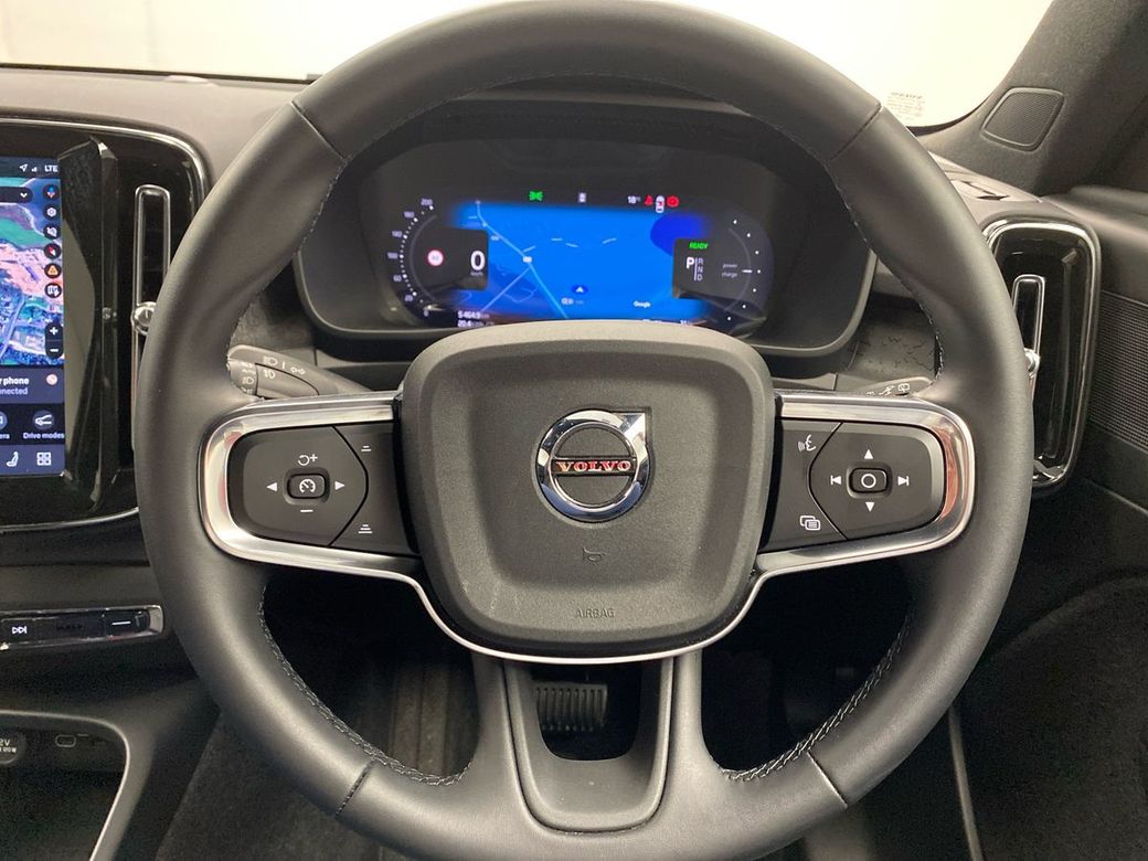 2026 Volvo EX40
