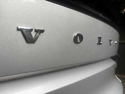 2022 Volvo C40