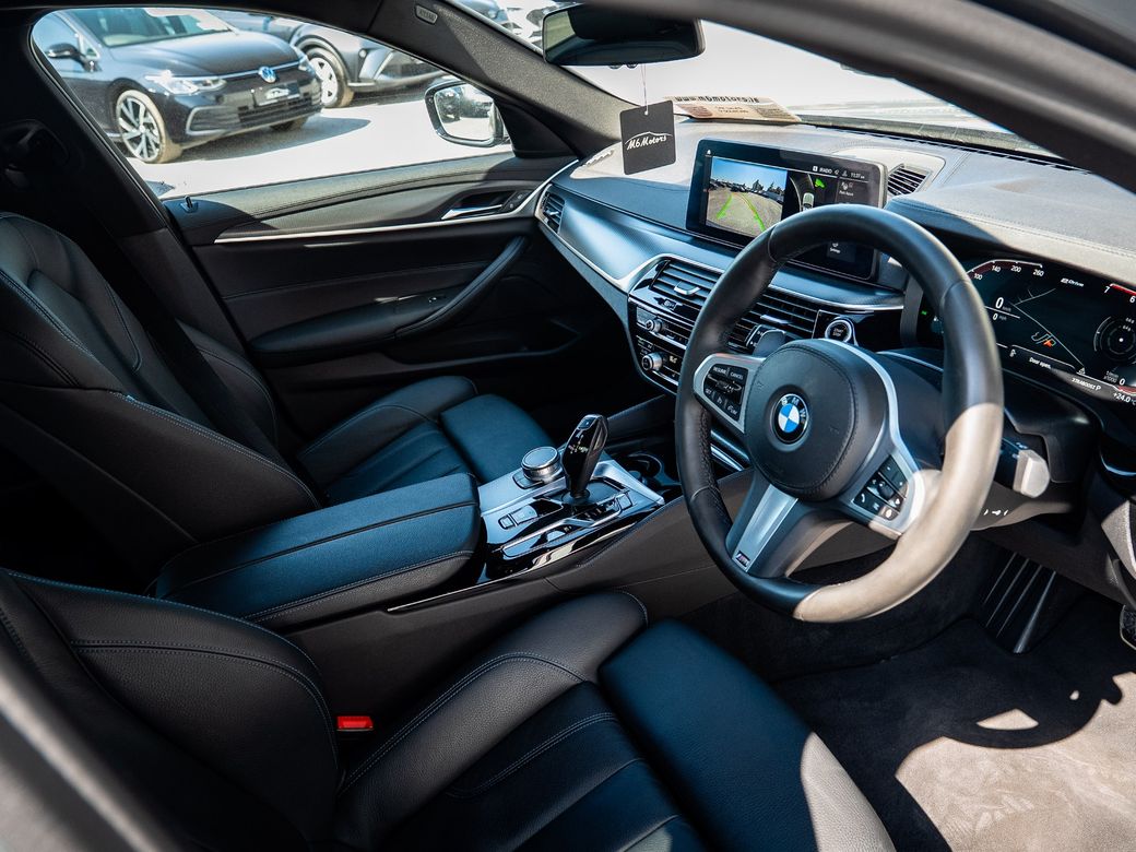 2021 BMW 5 Series
