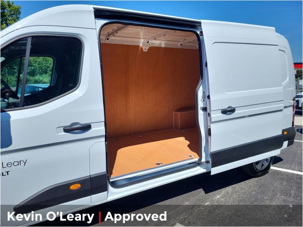 2026 Renault Master