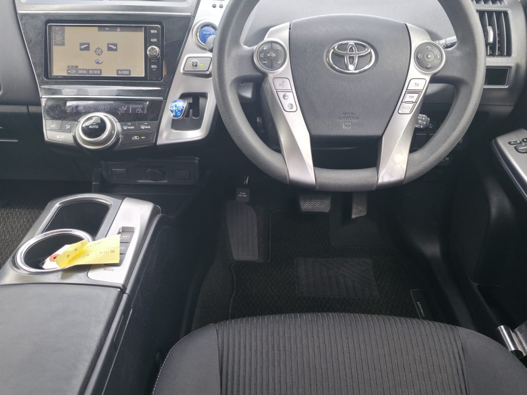 2017 Toyota Prius Alpha