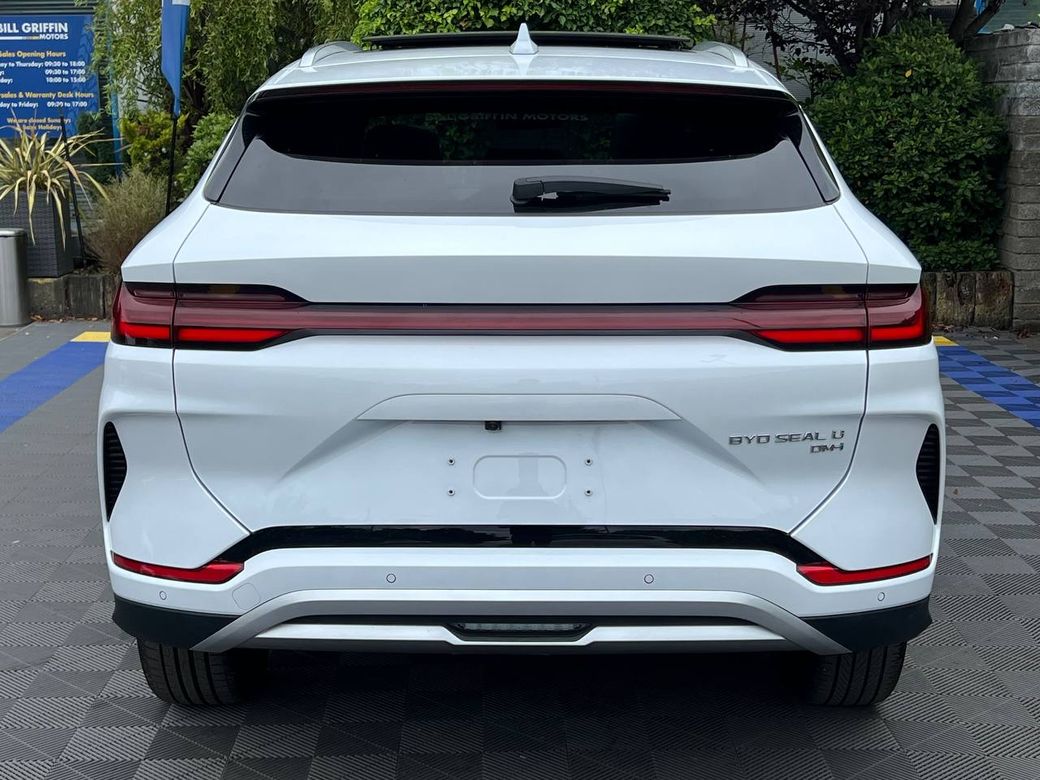 2025 BYD Seal U