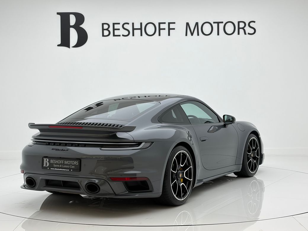 2023 Porsche 911