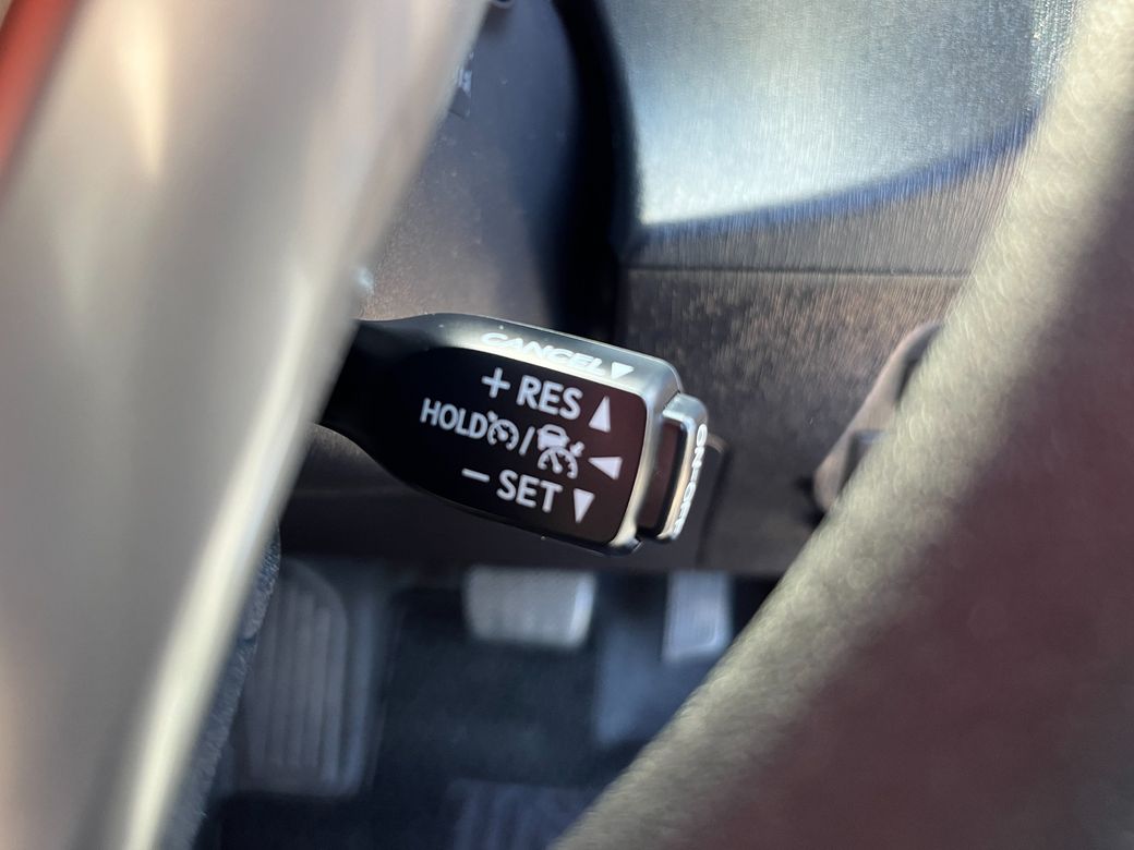 2019 Toyota Prius Alpha
