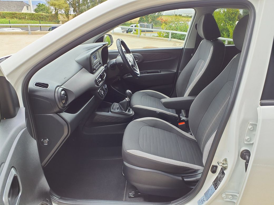 2023 Hyundai i10