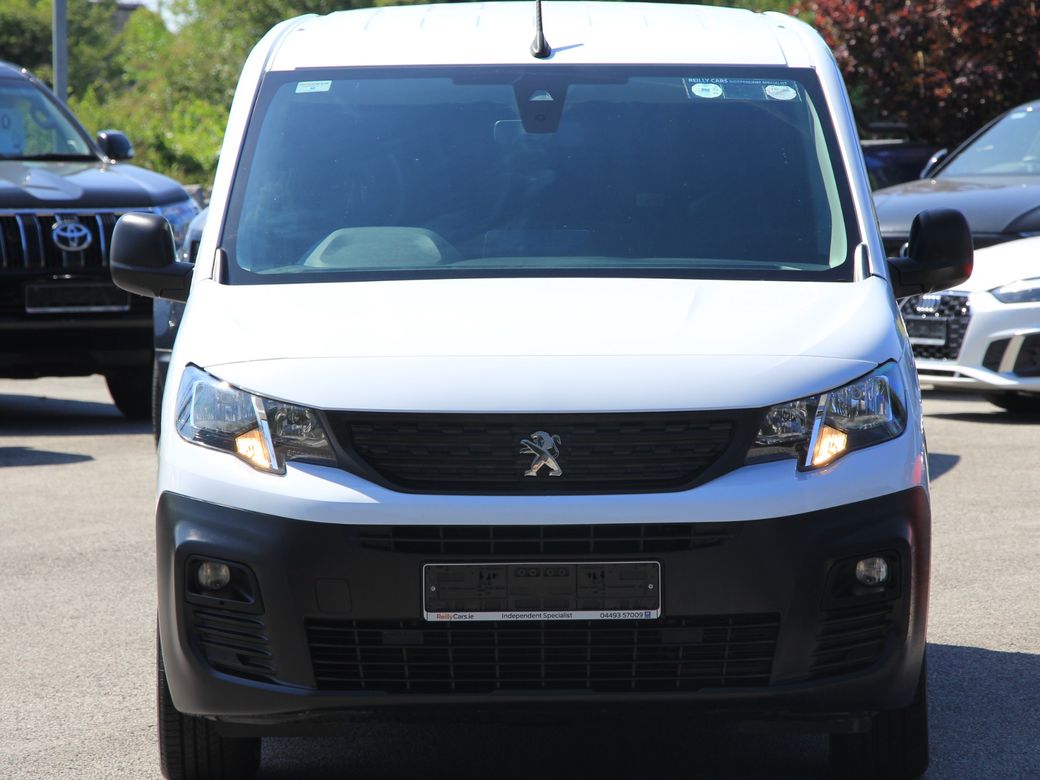 2023 Peugeot Partner