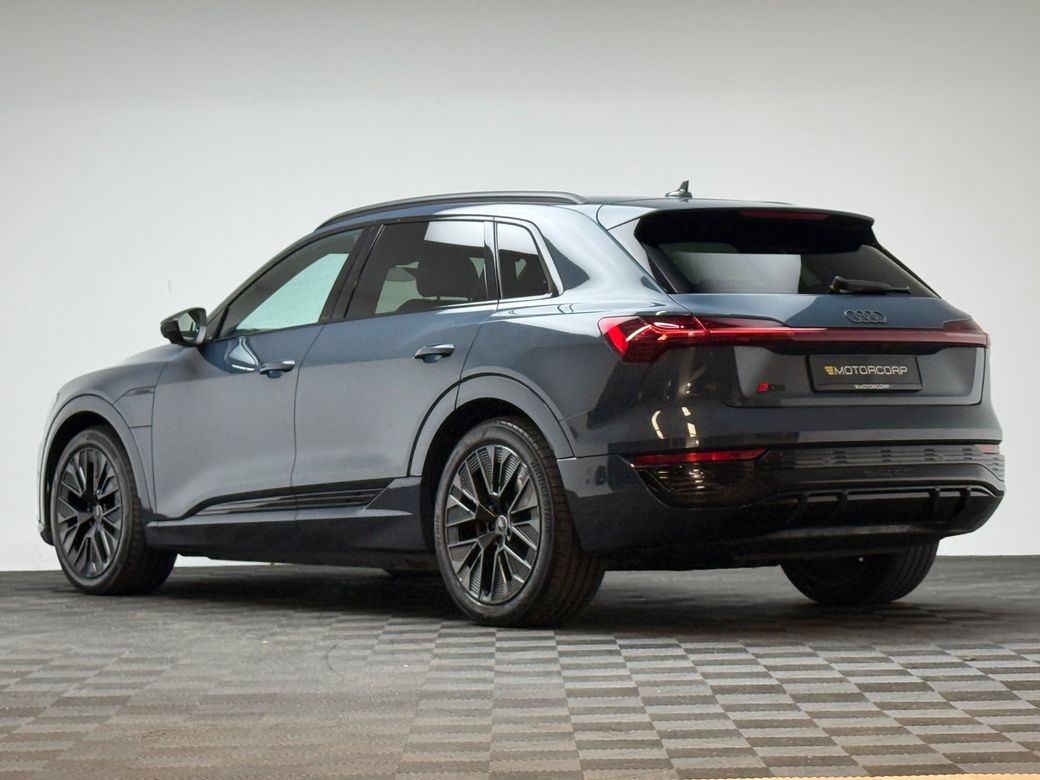 2024 Audi Q8 e-tron