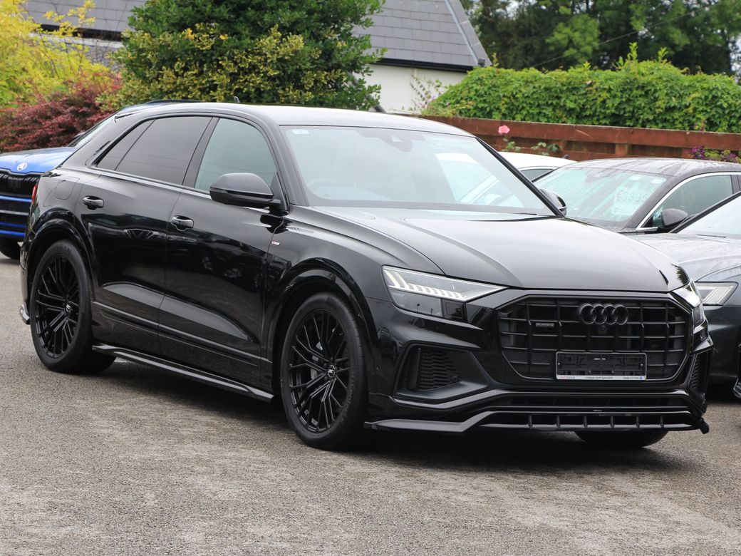 2023 Audi Q8
