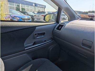 2014 Toyota Prius Alpha