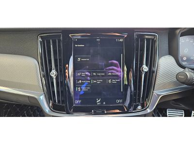 2017 Volvo S90