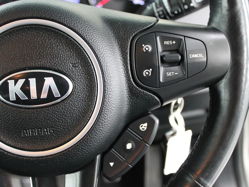 2018 Kia Carens