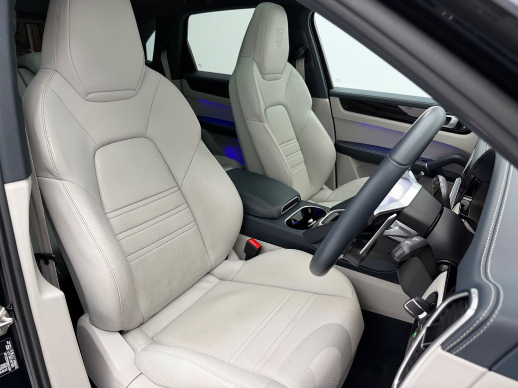 2022 Porsche Cayenne