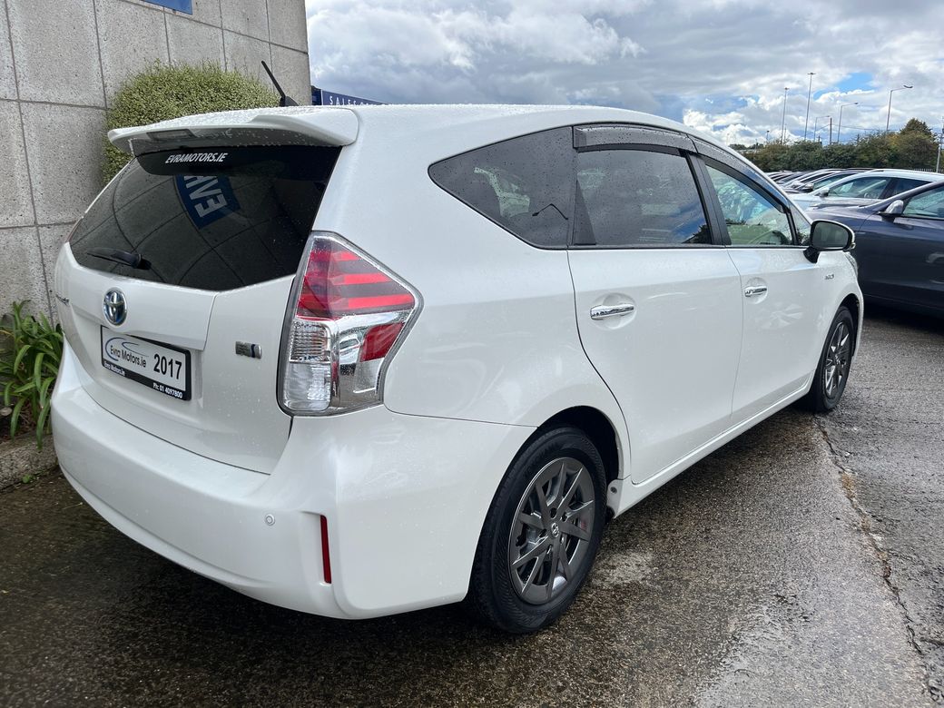 2017 Toyota Prius+
