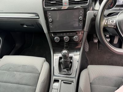 2017 Volkswagen Golf