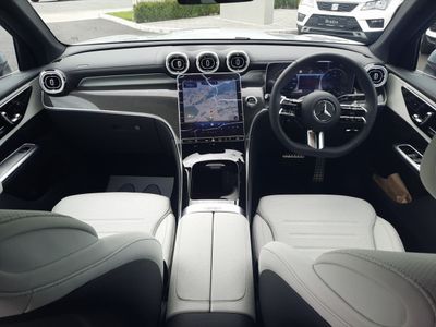 2025 Mercedes-Benz GLC Class