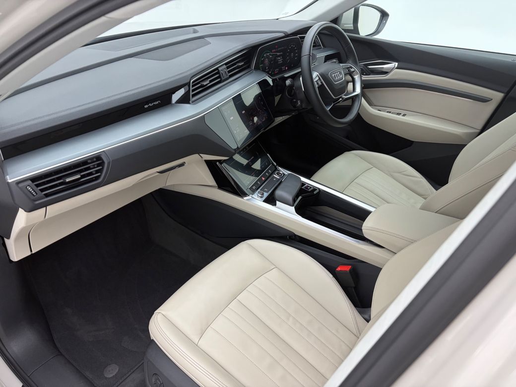 2024 Audi Q8 e-tron