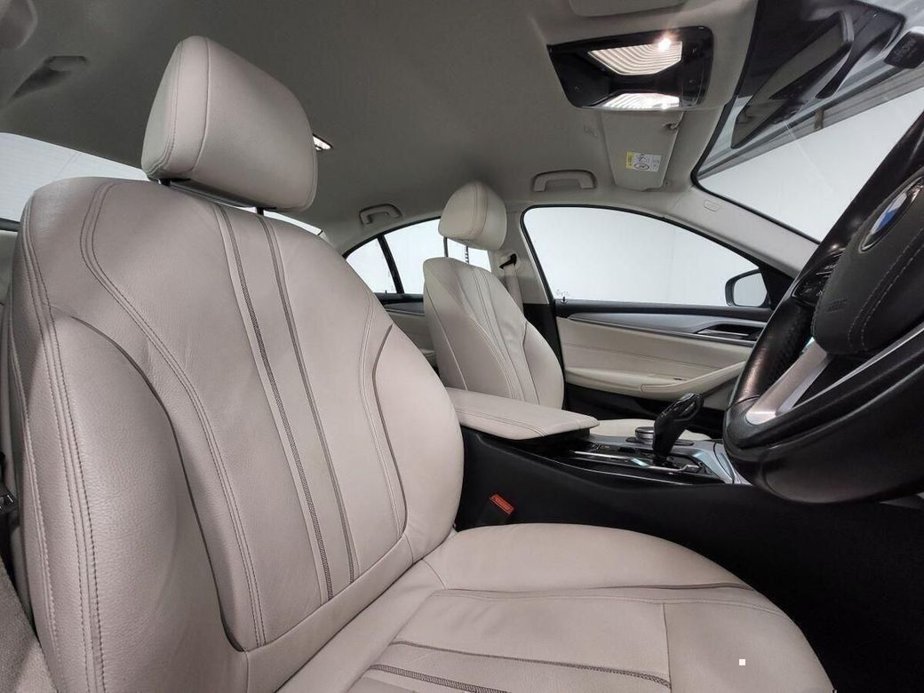 2021 BMW 5 Series