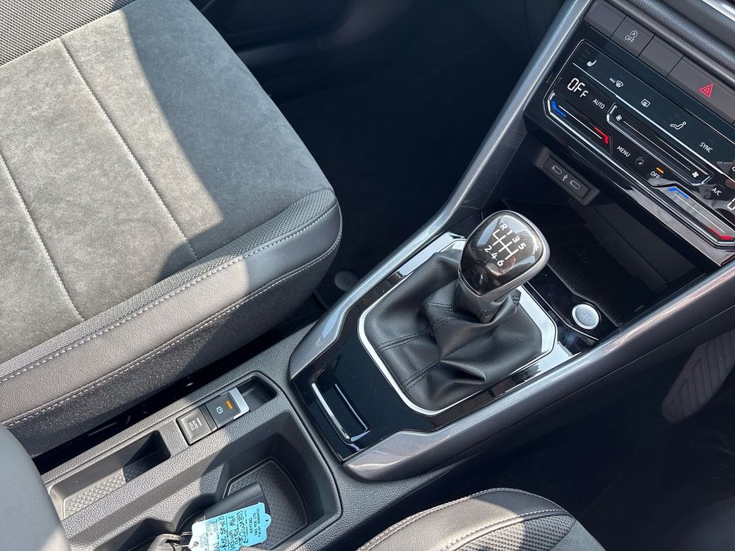 2025 Volkswagen T-Roc