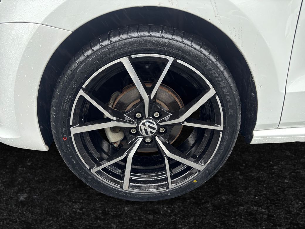 2016 Volkswagen Polo