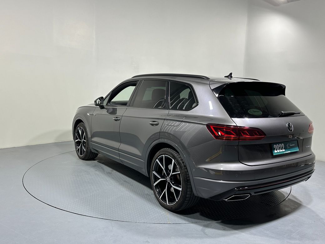 2022 Volkswagen Touareg