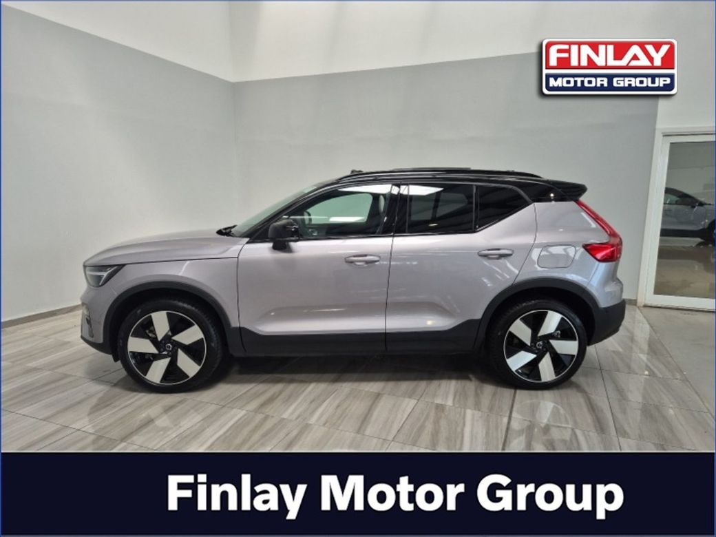 2025 Volvo EX40