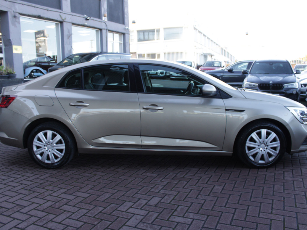 2017 Renault Megane