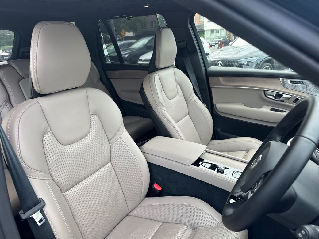 2025 Volvo XC90