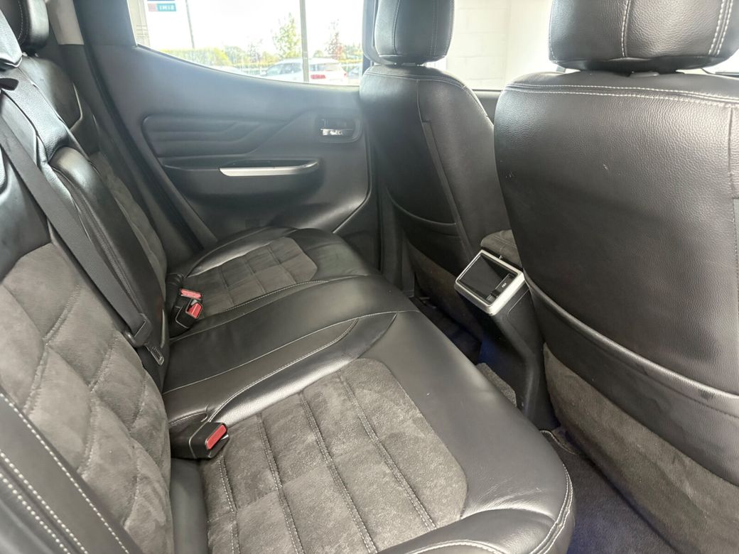 2020 Mitsubishi L200