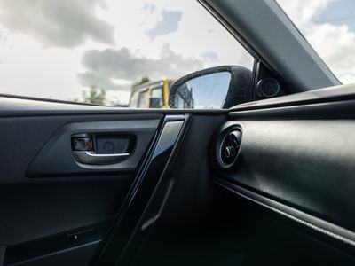 2017 Toyota Auris