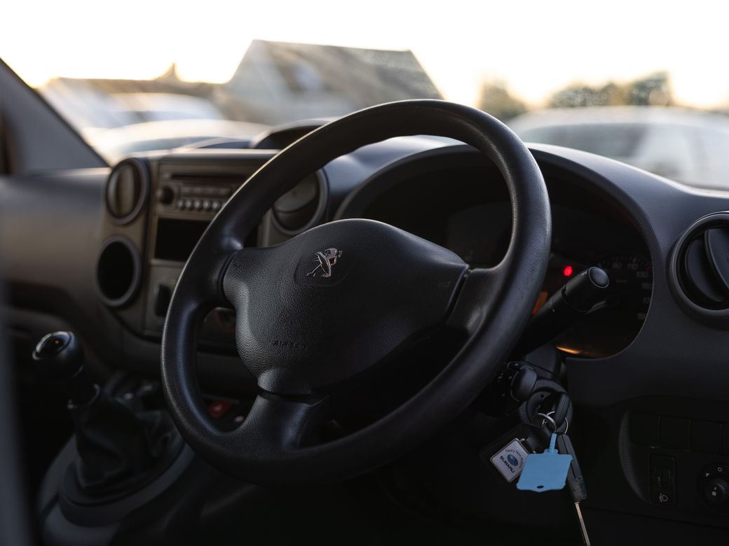 2014 Peugeot Partner