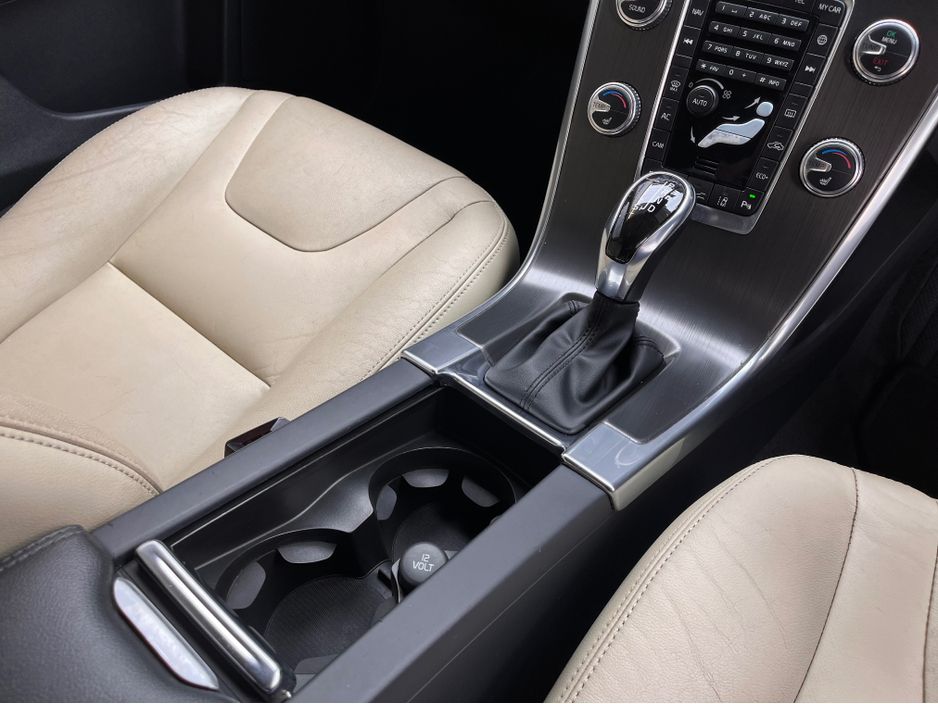 2016 Volvo XC60