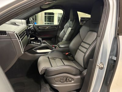 2022 Porsche Cayenne