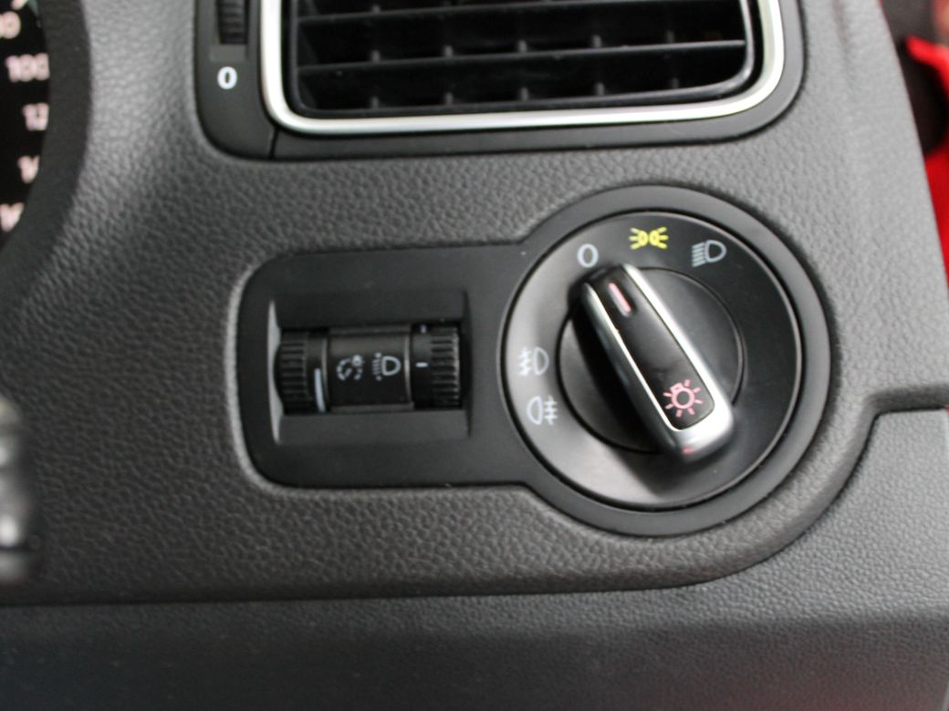 2013 Volkswagen Polo
