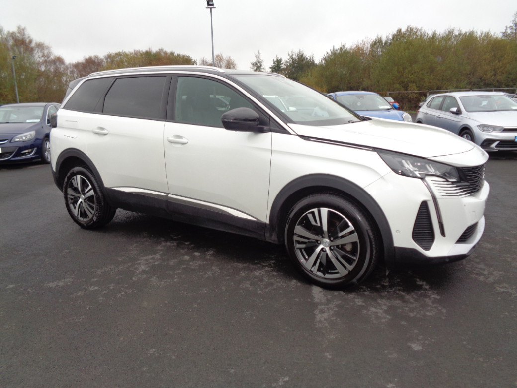 2023 Peugeot 5008