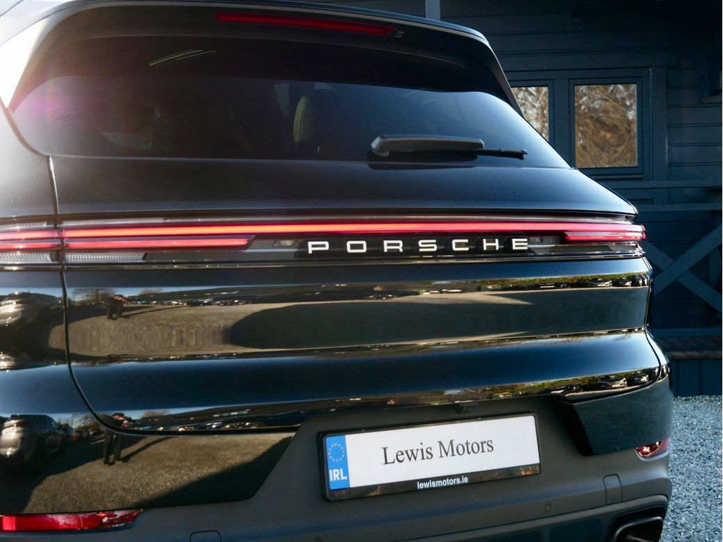 2024 Porsche Cayenne