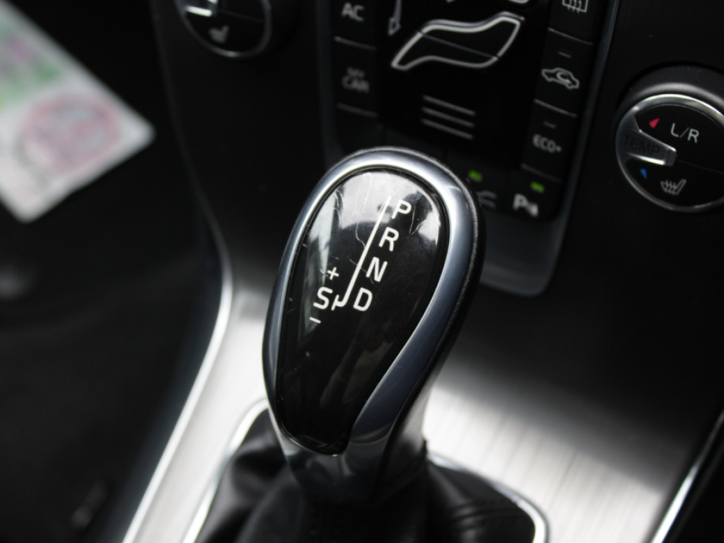 2016 Volvo V40