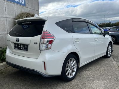 2019 Toyota Prius Alpha