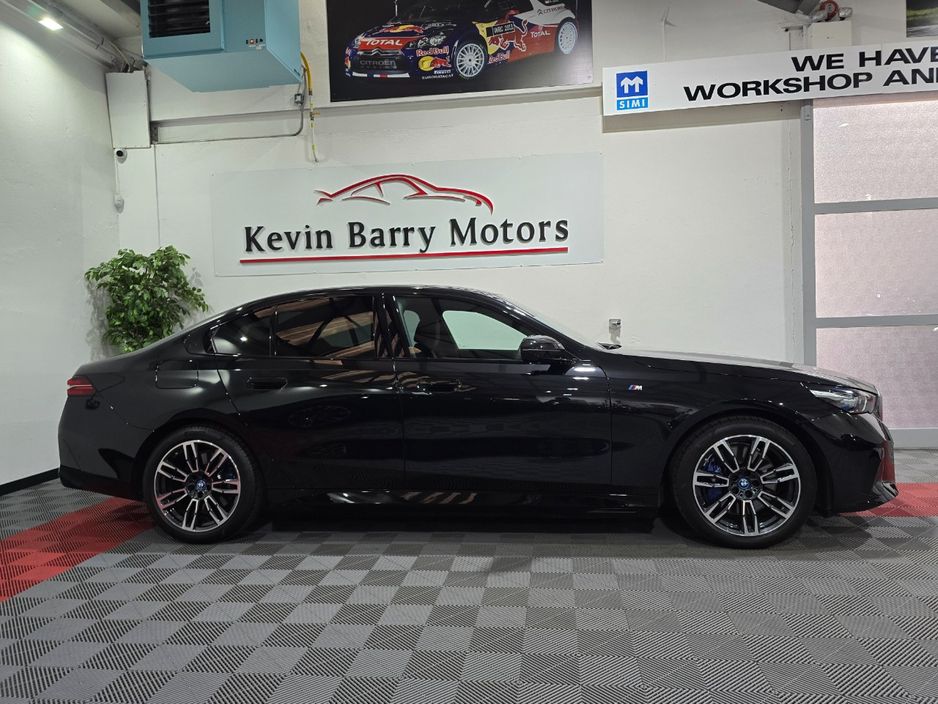 2024 BMW i5