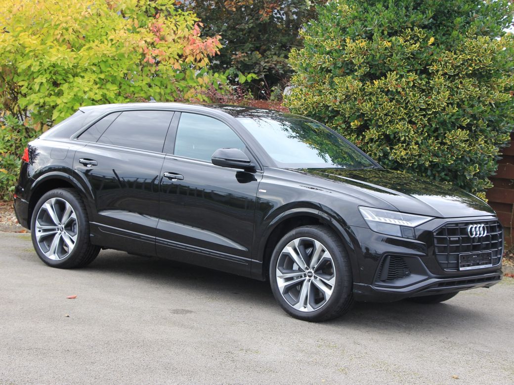 2023 Audi Q8