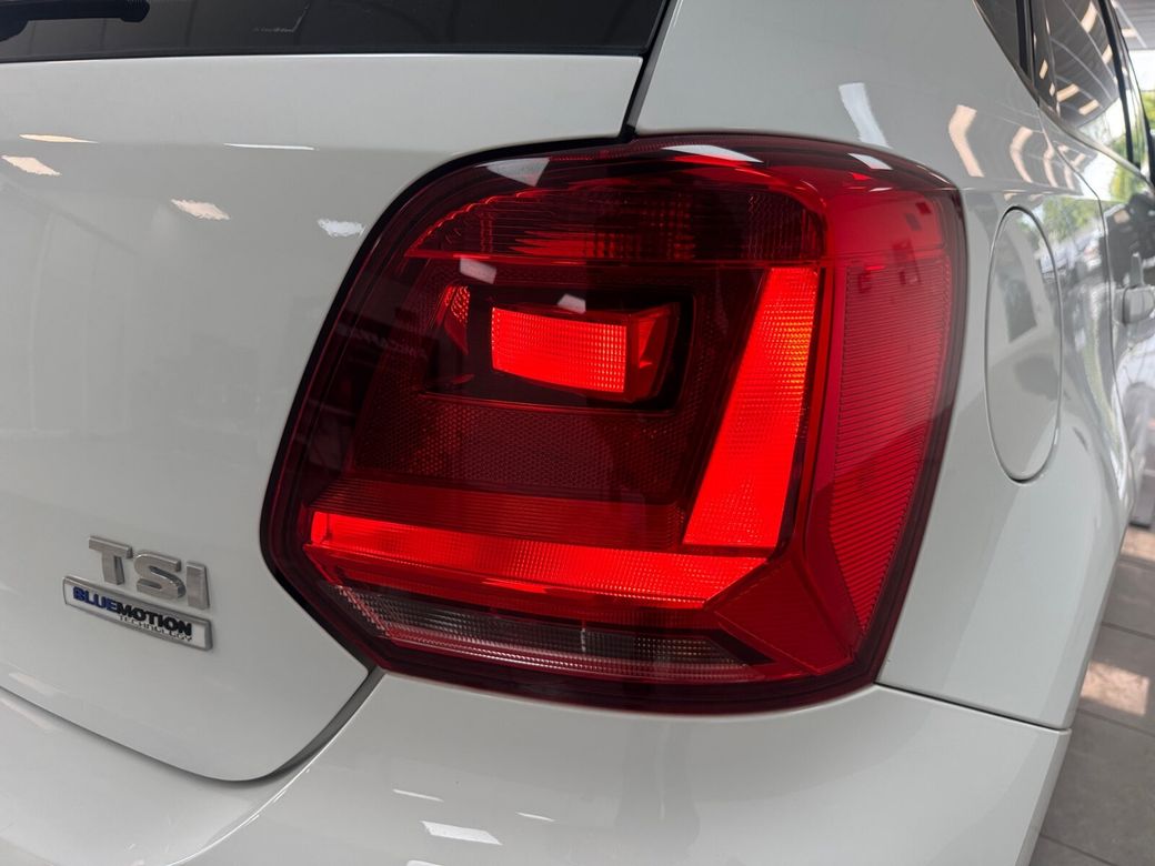 2017 Volkswagen Polo