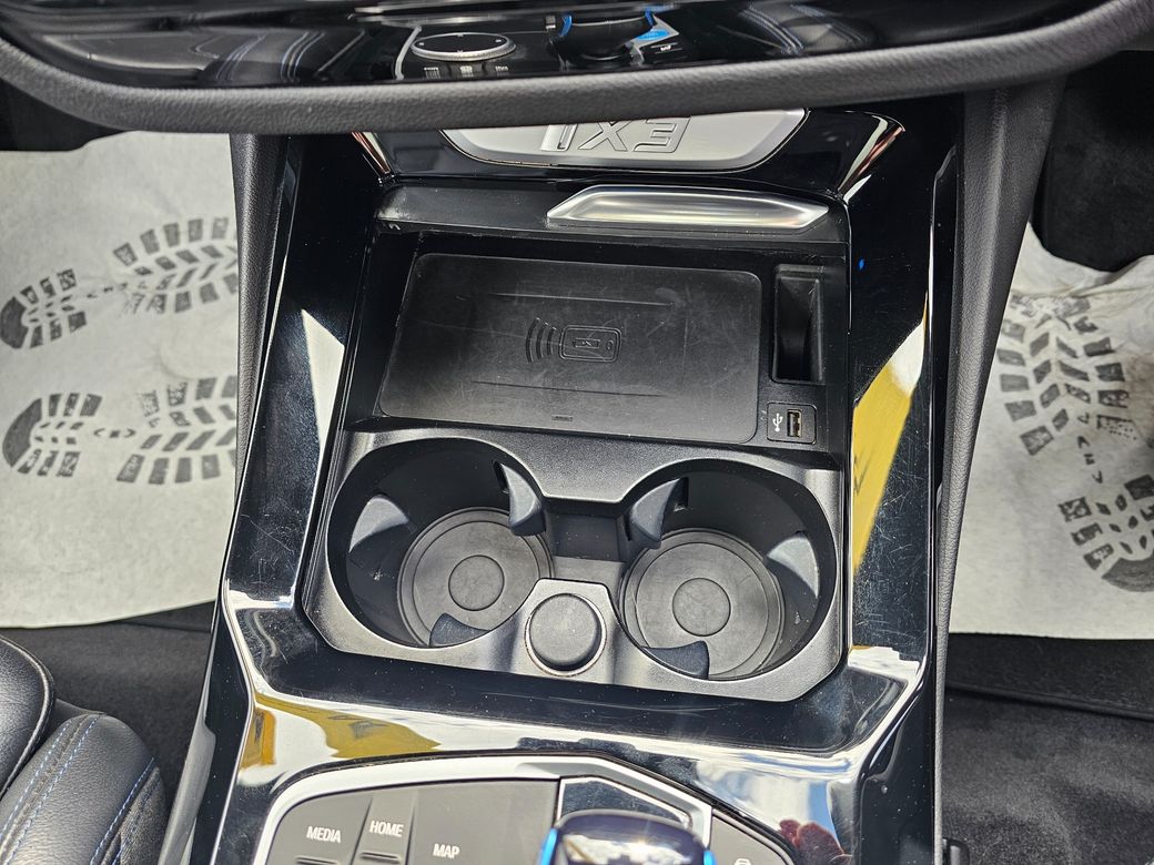 2022 BMW iX3