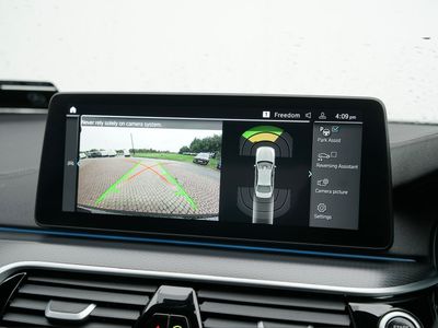 2022 BMW 530